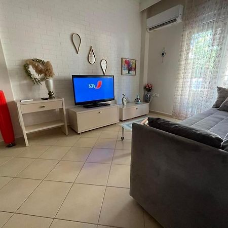 Brick Apartment Néa Péramos المظهر الخارجي الصورة